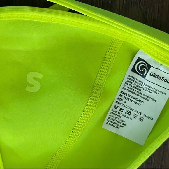 GlideSoul Bundle of 2 Swim Tops Neon Yellow Leopard Halter Zipup and Triangle S - Picture 5 of 8